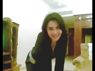 مرد nakonchal مقعد دوست سکش زیبا دختر خود را